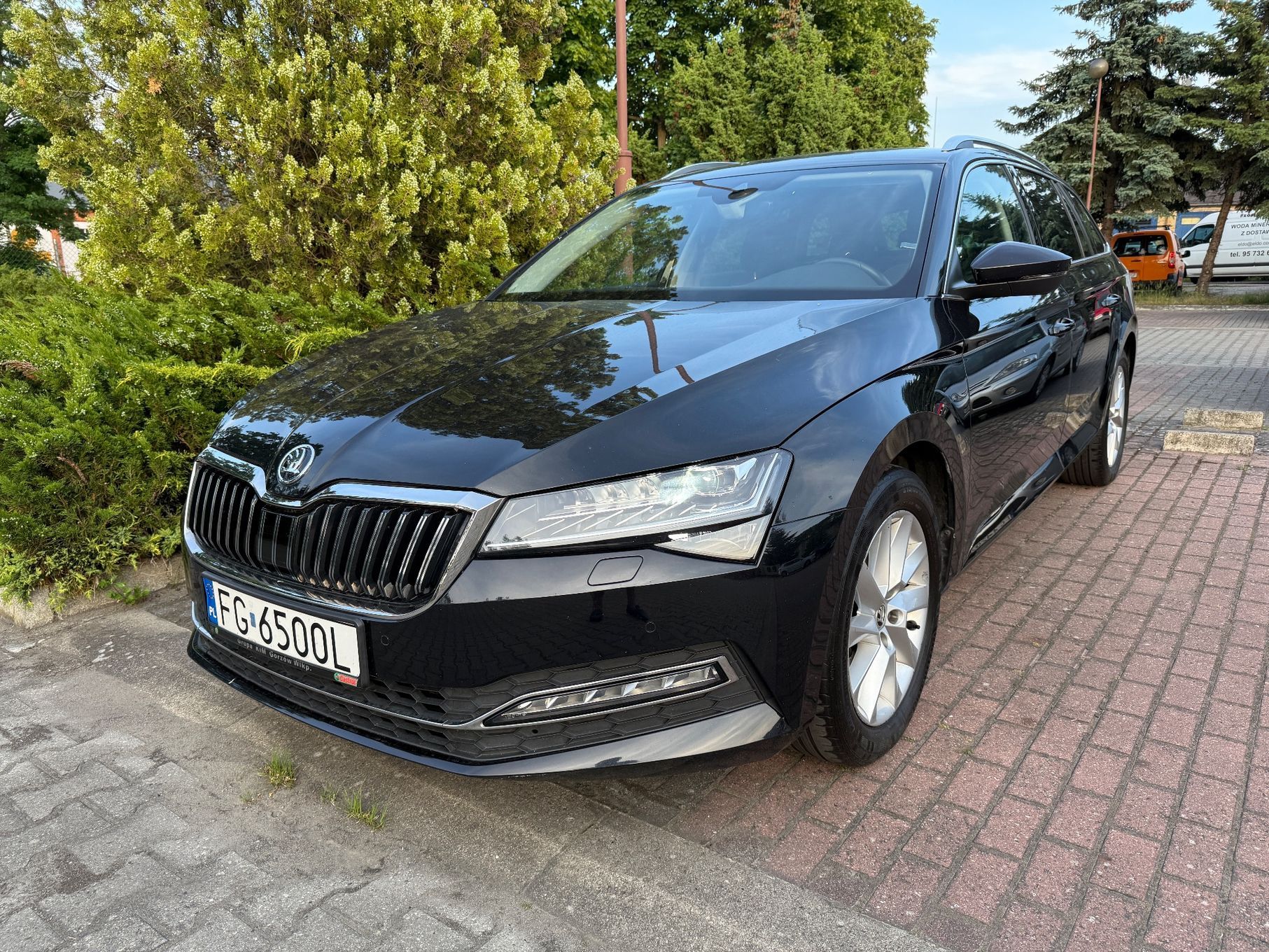 Skoda Superb Style Kombi 2.0 TDI DSG 200 KM salonowy stan idealny