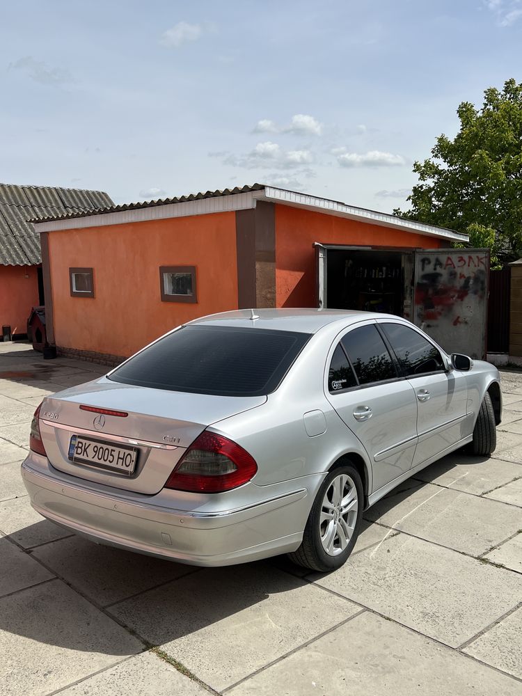 Mercedes Benz w211 рест 3.0 дизель 7g-tronic