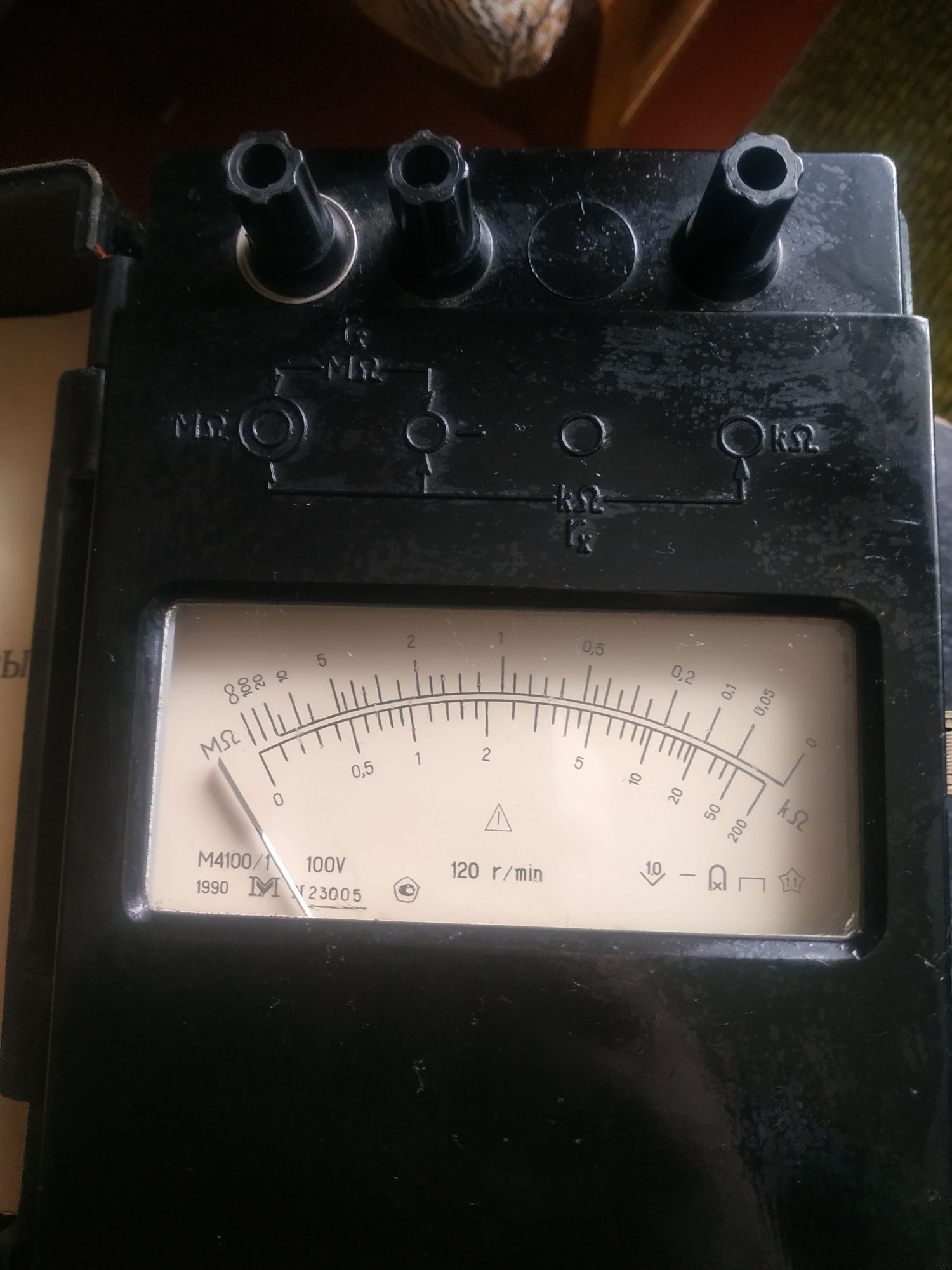 Мегаометр м 4100/1-5