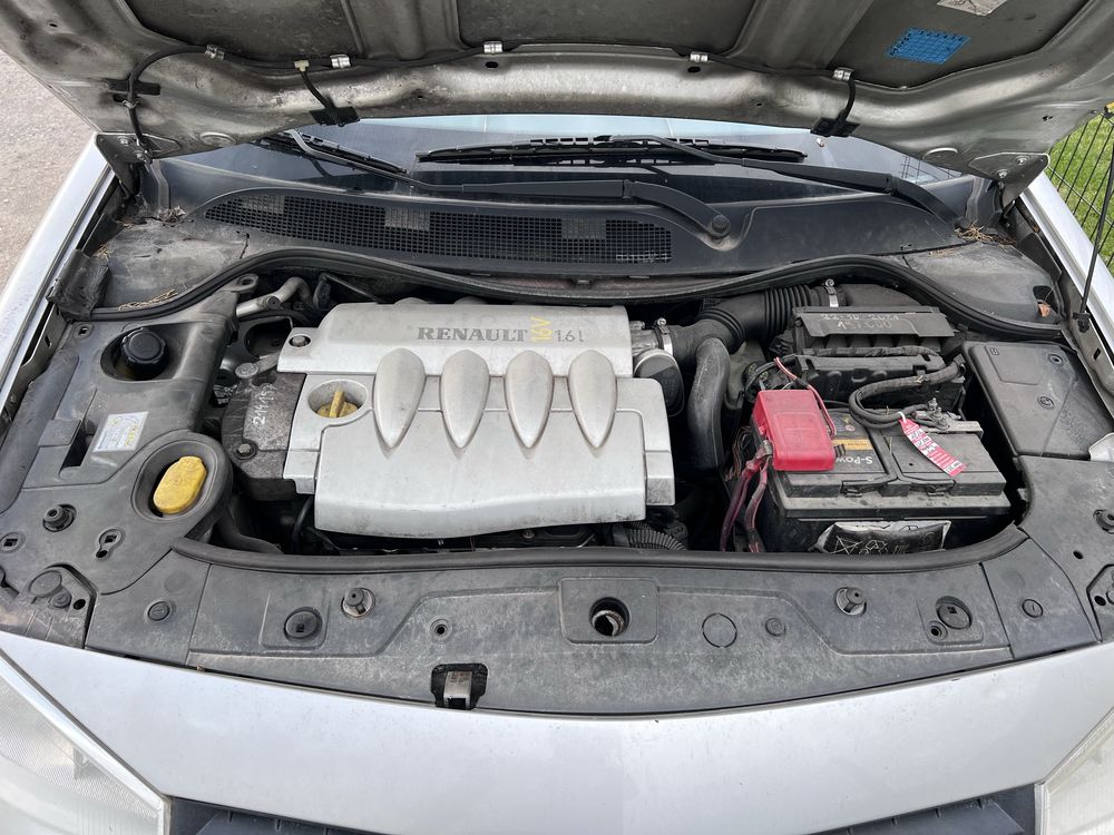 Renault Megane 2 Kombi 1.6 16V 2005 uszkodzona