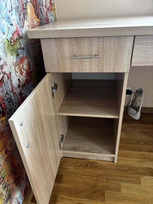 Меблі в кімнату для підлітка