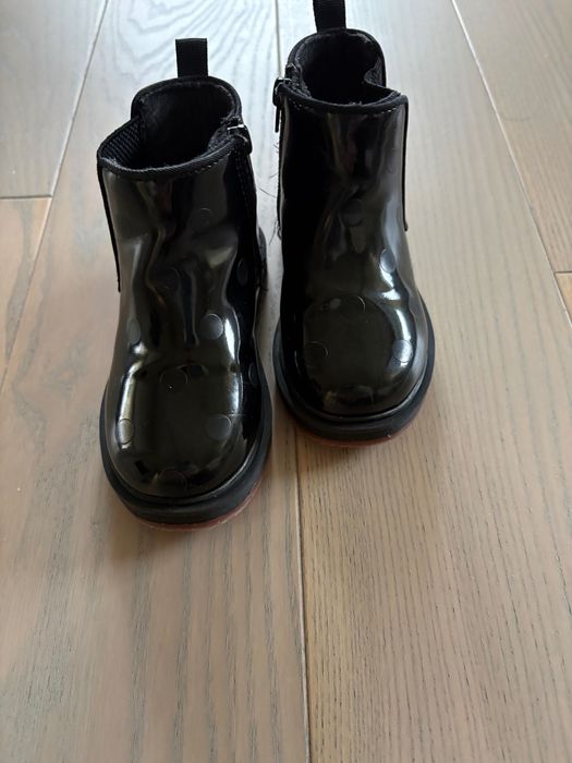 Продаю дитяче вживане взуття