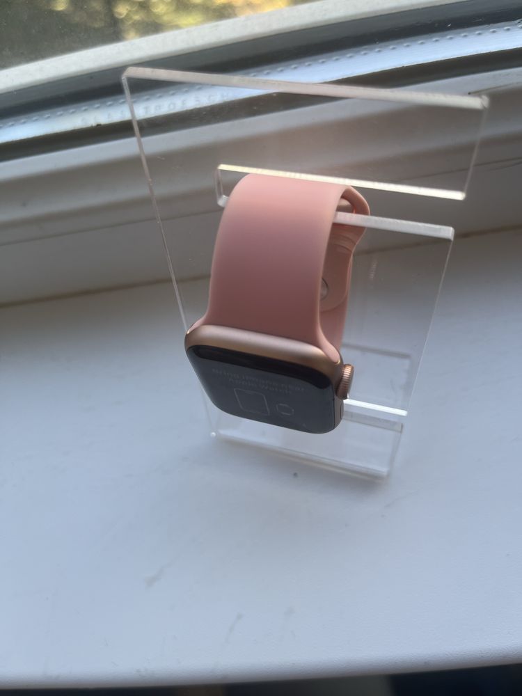Apple Watch Series 5 40 мм