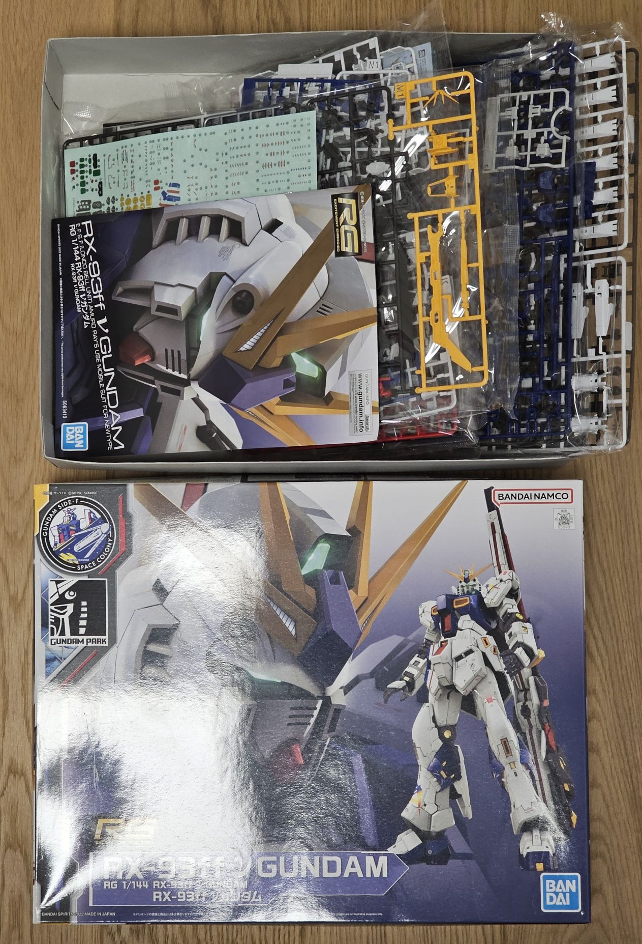 RG RX-93ff Gundam P-Bandai