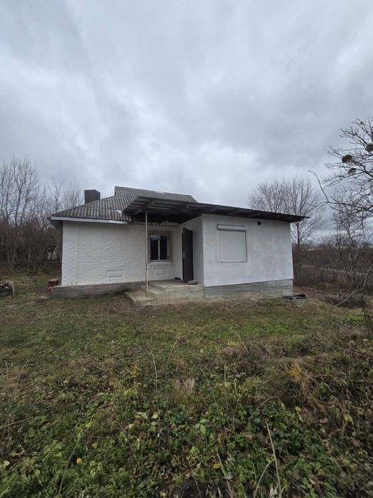 Продаж будинку  зі зручностями с.Потоки .