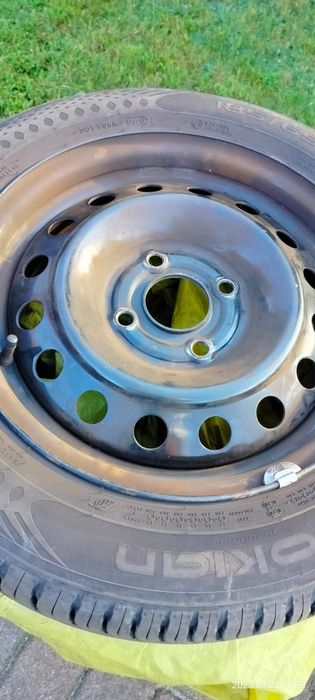 Stalowe felgi z oponami