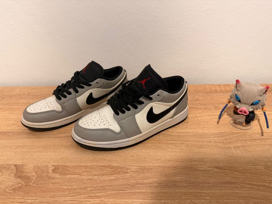 Air Jordan 1 low  light smoke grey