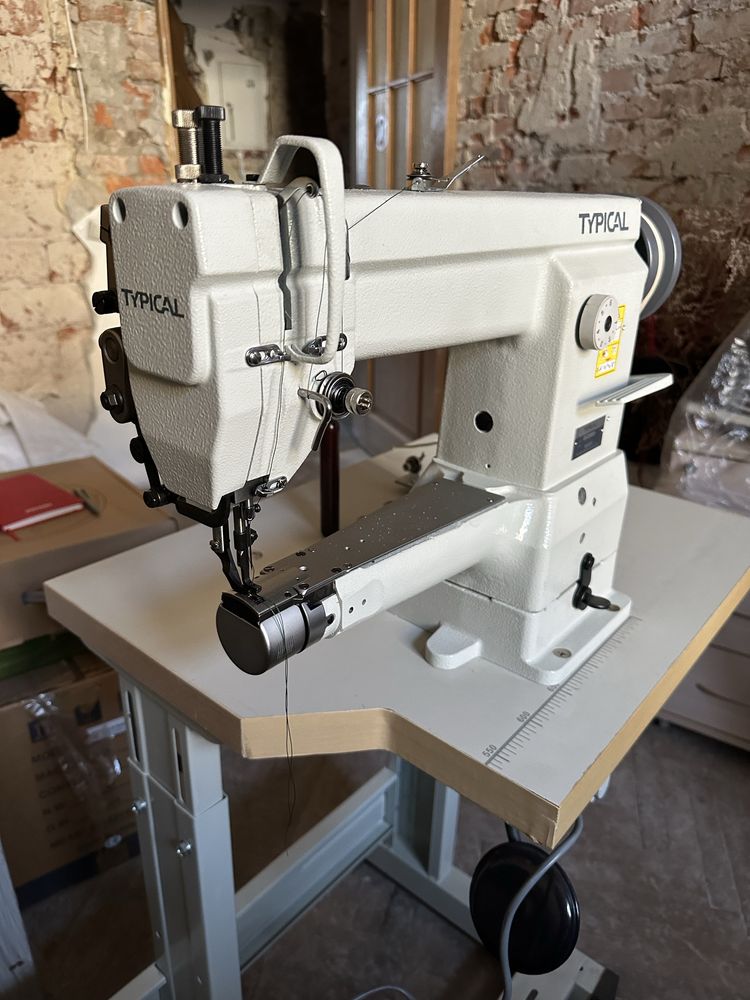 Рукавна промислова швейна машина Typical GС2603 (голова+стіл)