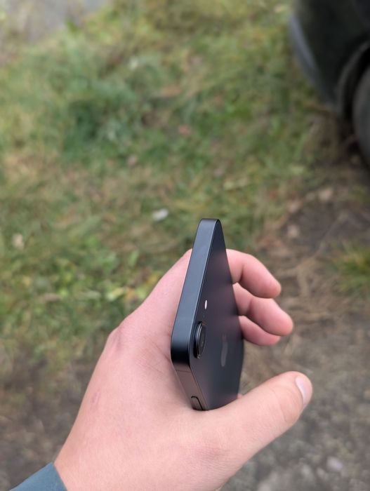 iPhone 16e 256gb neverlock 100% 28циклів