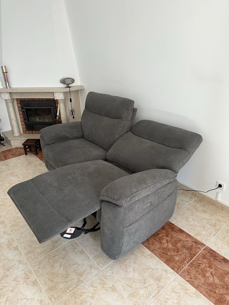 Sofá elétrico conforama