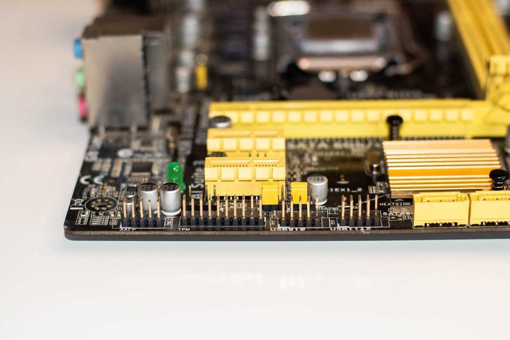 Motherboard Asus HB1M-A + Processador I3 4170