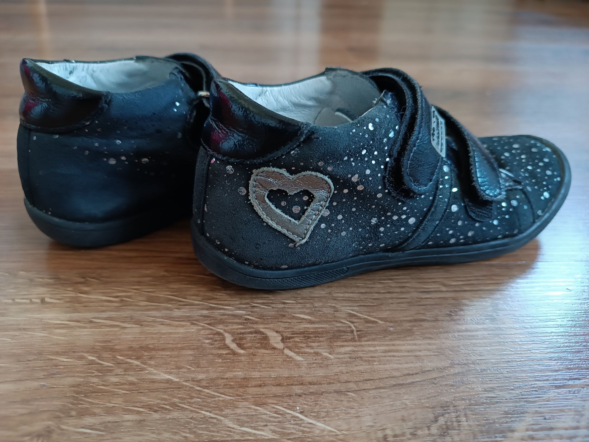 Buty dla dziewczynki Gaspar, rozmiar 29 wkładka 19 cm