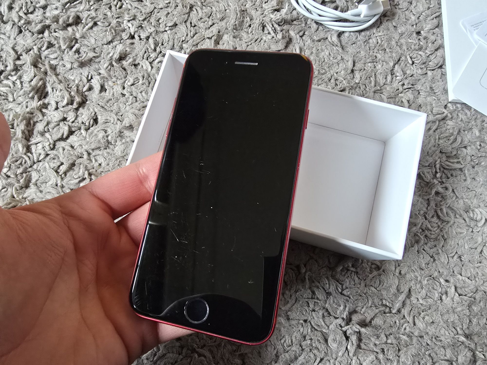 iPhone SE 2 2020. W pełni sprawny. Bez blokad