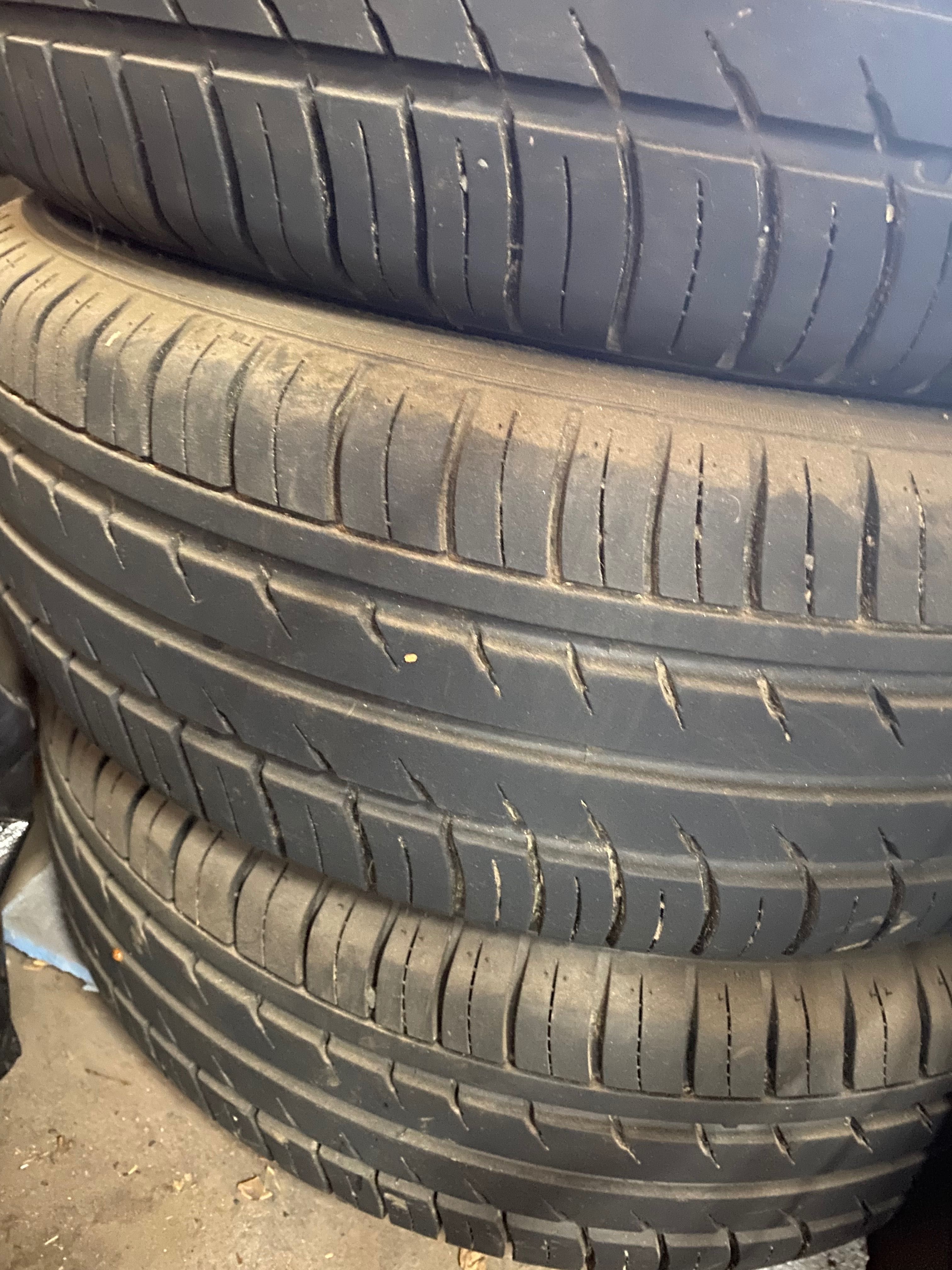 Літні шини Белшина 215/65 R16 98 H