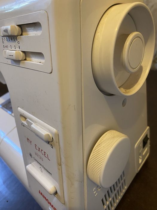 Швейная машинка Janome MyExcel W23U