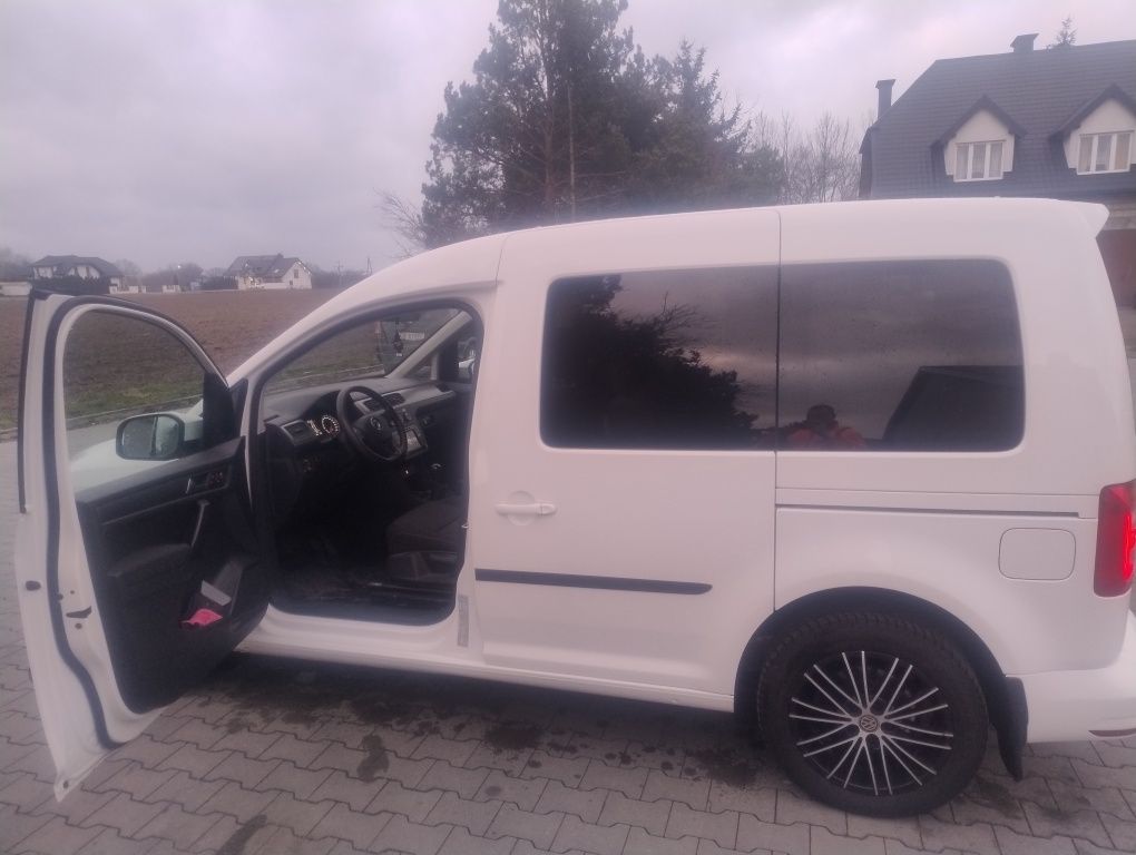 Sprzedam caddy 2017r 2.0TDI FV 23%