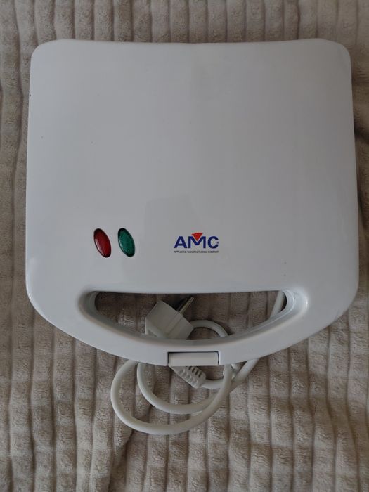 Бутербродниця нова