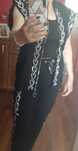 Czarny dres marki Tatu.
