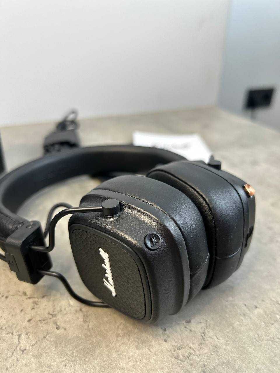 бездротові накладні навушники Marshall Major V 5 чорного кольору