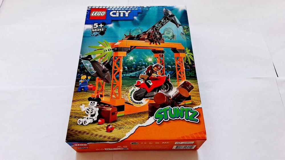 LEGO City Stuntz 60342 The Shark Attack Stunt Challenge selado