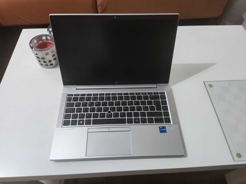Laptop HP EliteBook 840 G8 + Mochila Laptop + Rato Microsoft Bluetooth