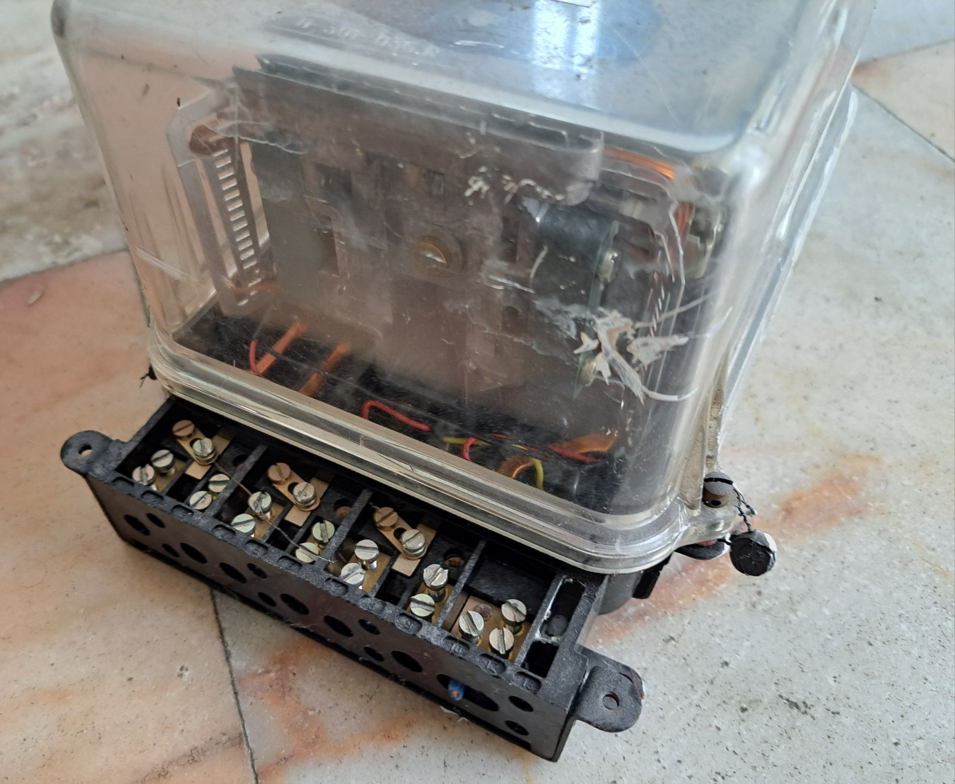 Contador Eletricidade Antigo