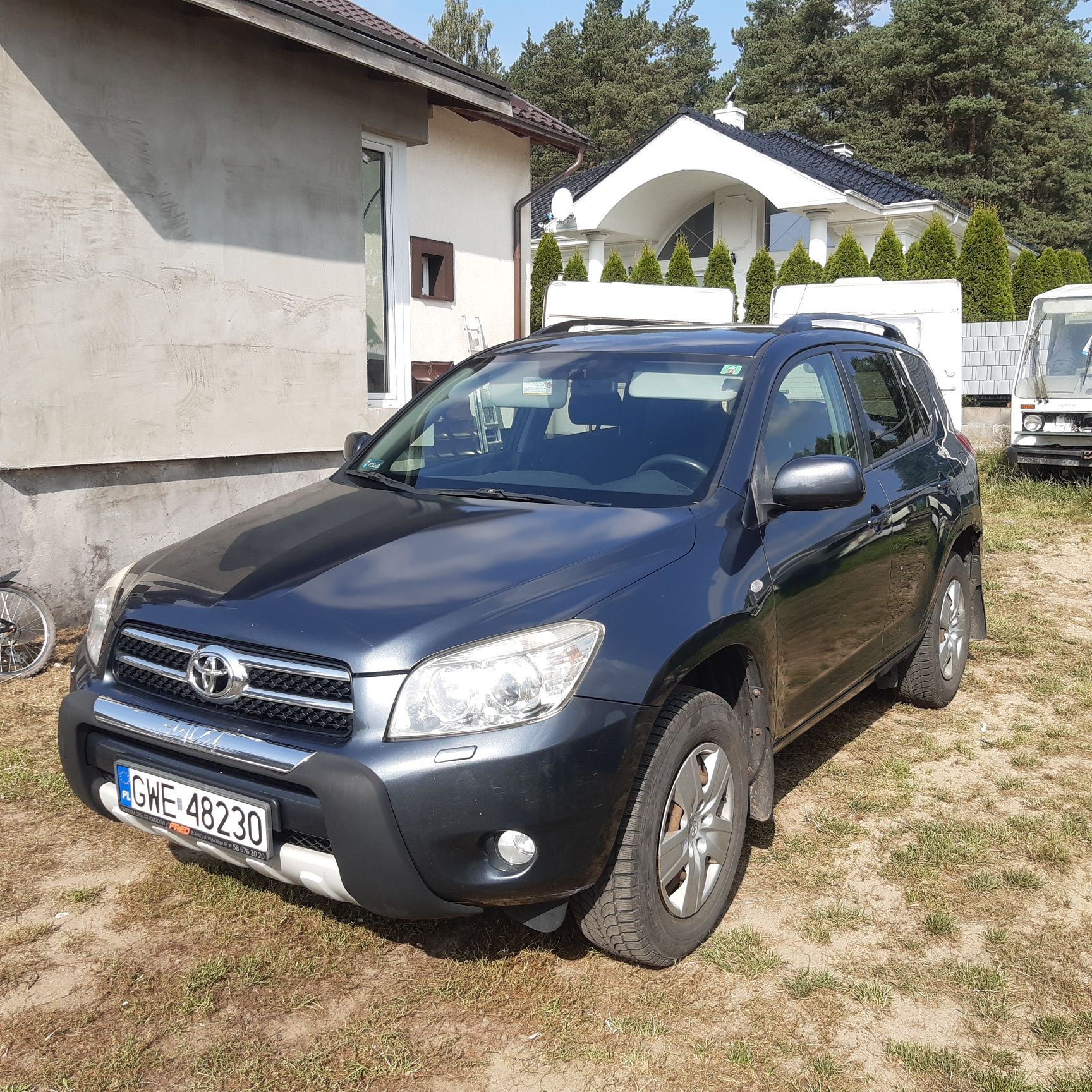 Toyota rav4 2.0 ben. 4x4  POLSKI SALON,  1 wlasciciel od nowości