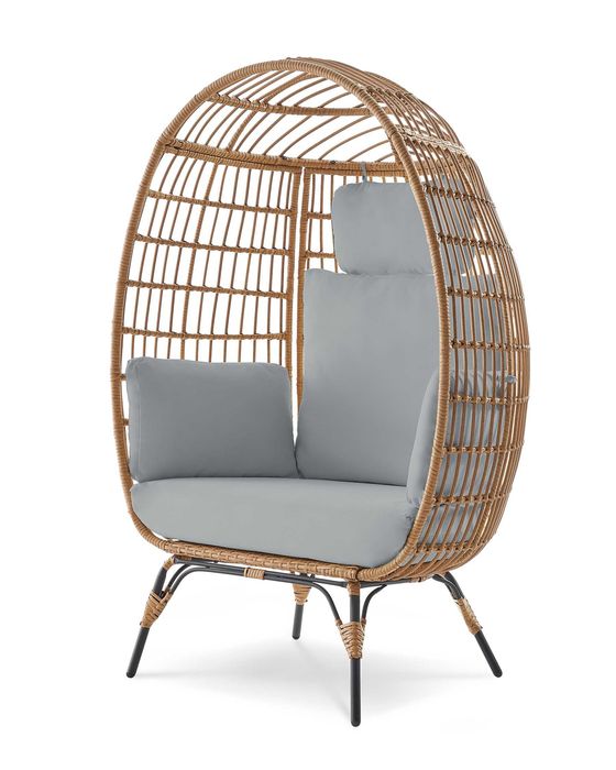 Fotel kosz ogrodowy kokon z technorattanu z szarymi poduszkami jajko