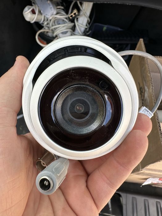 Камери Hikvision (8 шт) + 1 вулична є