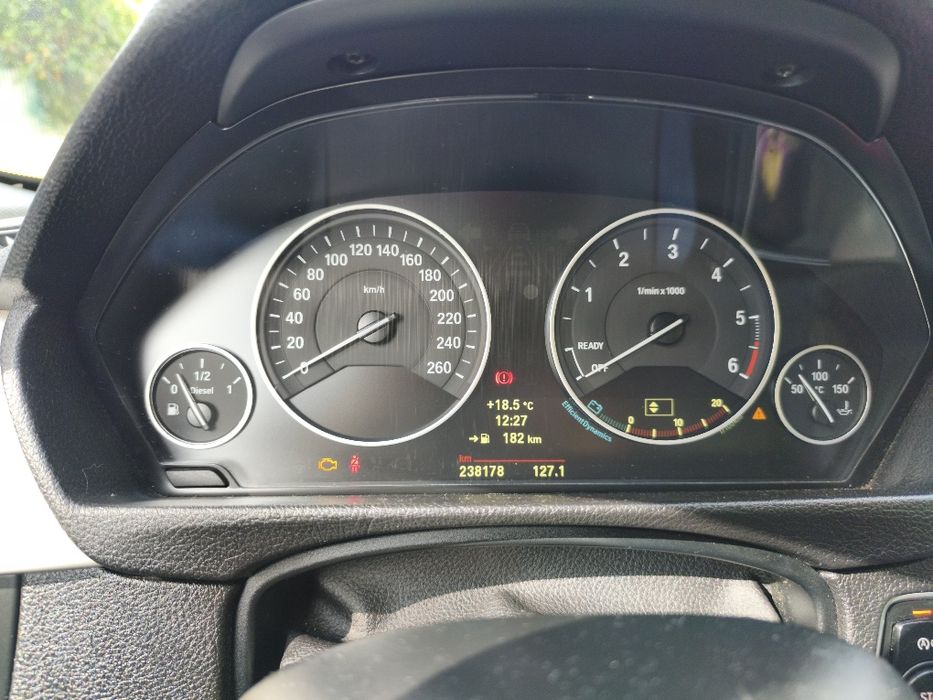 BMW 318d touring F31