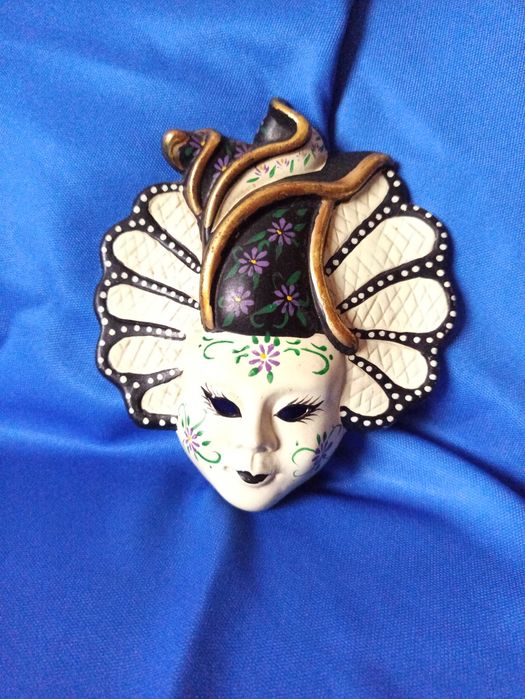 Máscara em cerâmica para pendurar Carnaval Veneza
