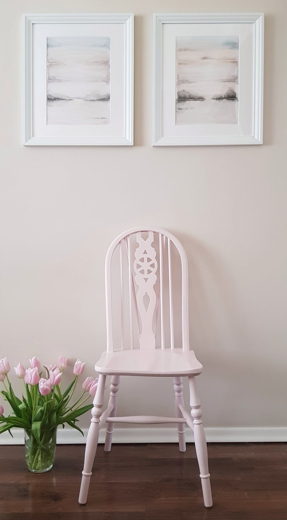 Krzesło drewniane Fameg Windsor gięte, różowe, vintage