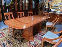 Mesa de sala extensível - Bom estado geral - Só a mesa as cadeiras sã