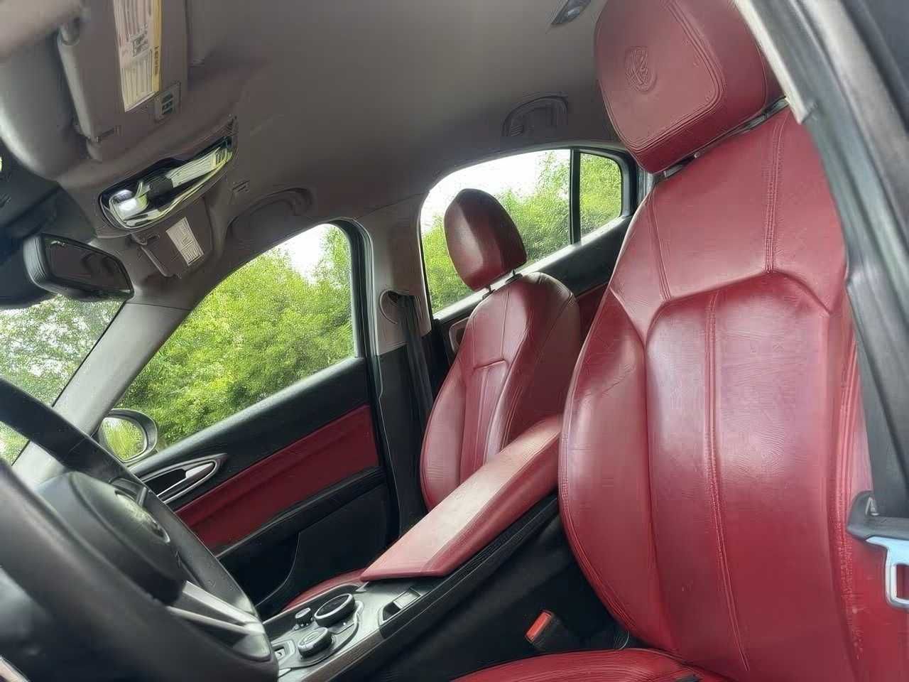 Alfa Romeo	GIULIA		 	2017