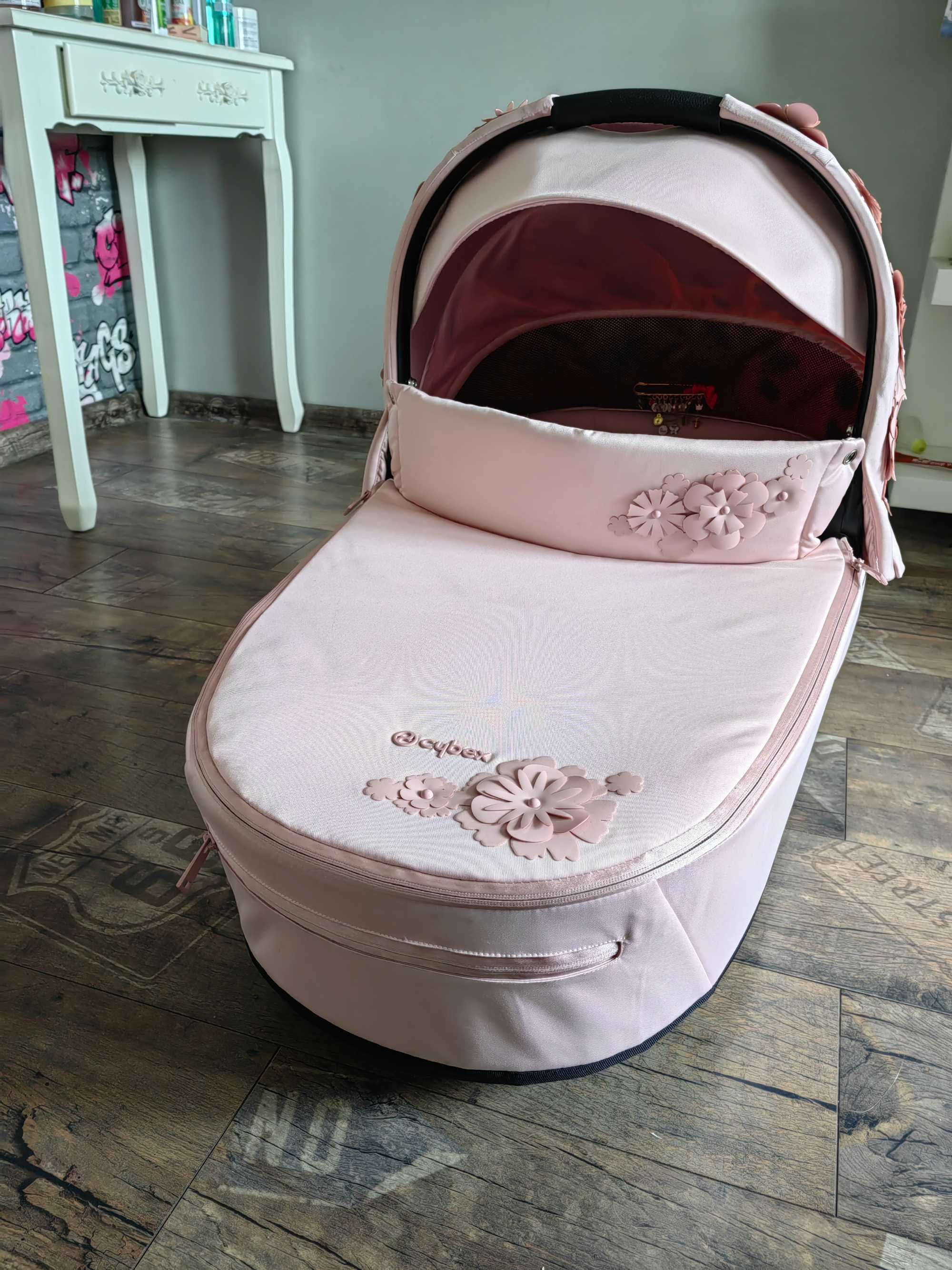 Cybex Priam 4.0 simply flowers