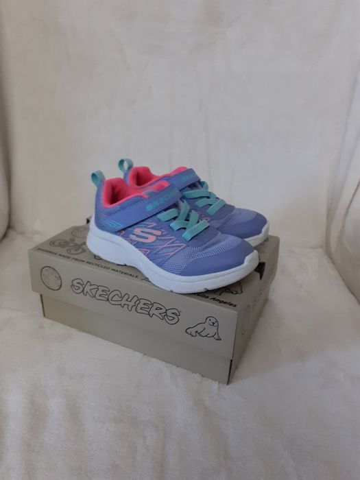 Sapatilhas adidas e skechers tamanho 25