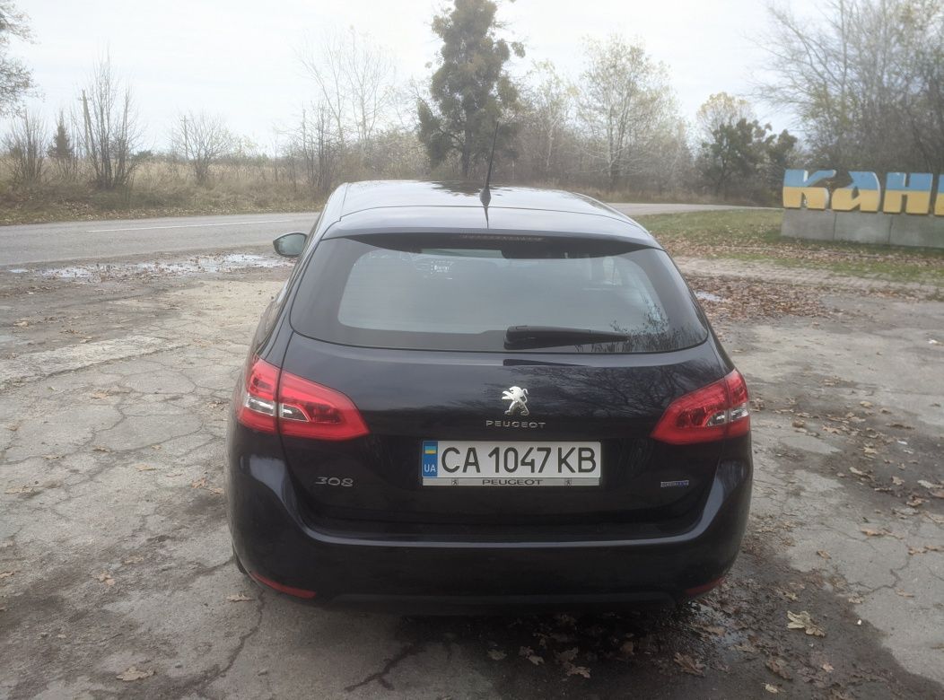 Peugeot 308 Т9 2015 року