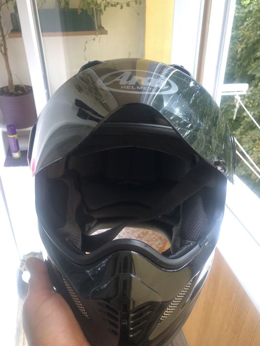 Продам шлем Arai