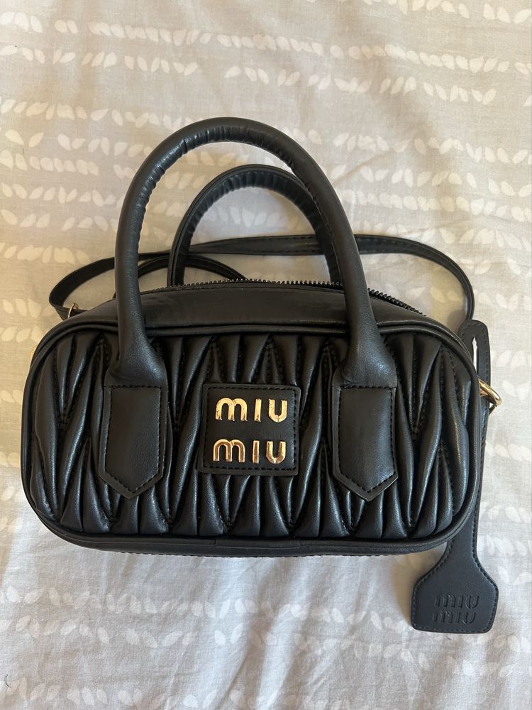сумка черная miu miu