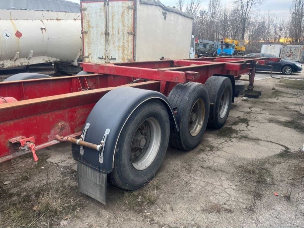 Продам полуприцеп грузовой. Полуприцеп на тягач.