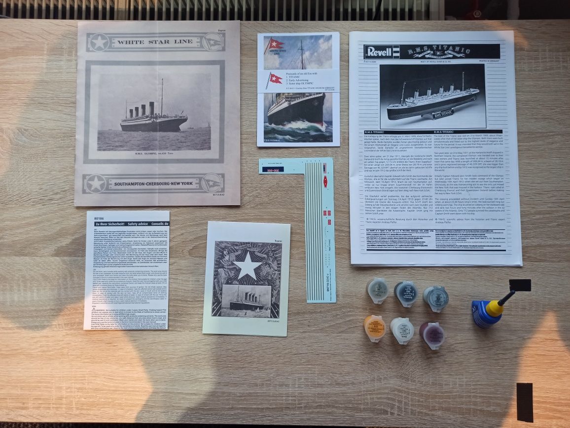 Revell R.M.S. Titanic 100th Anniversary Edition (1:400)