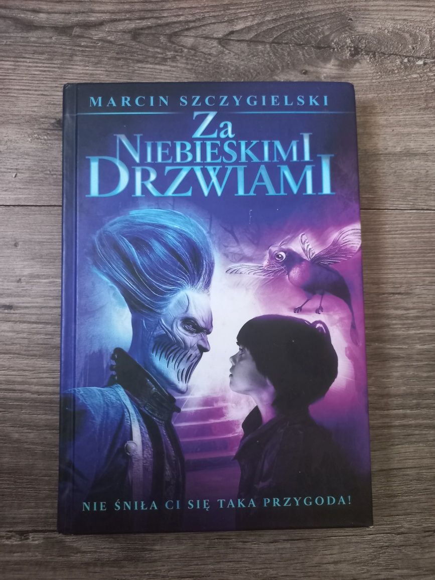 "Za niebieskimi drzwiami" Marcin Szczygielski