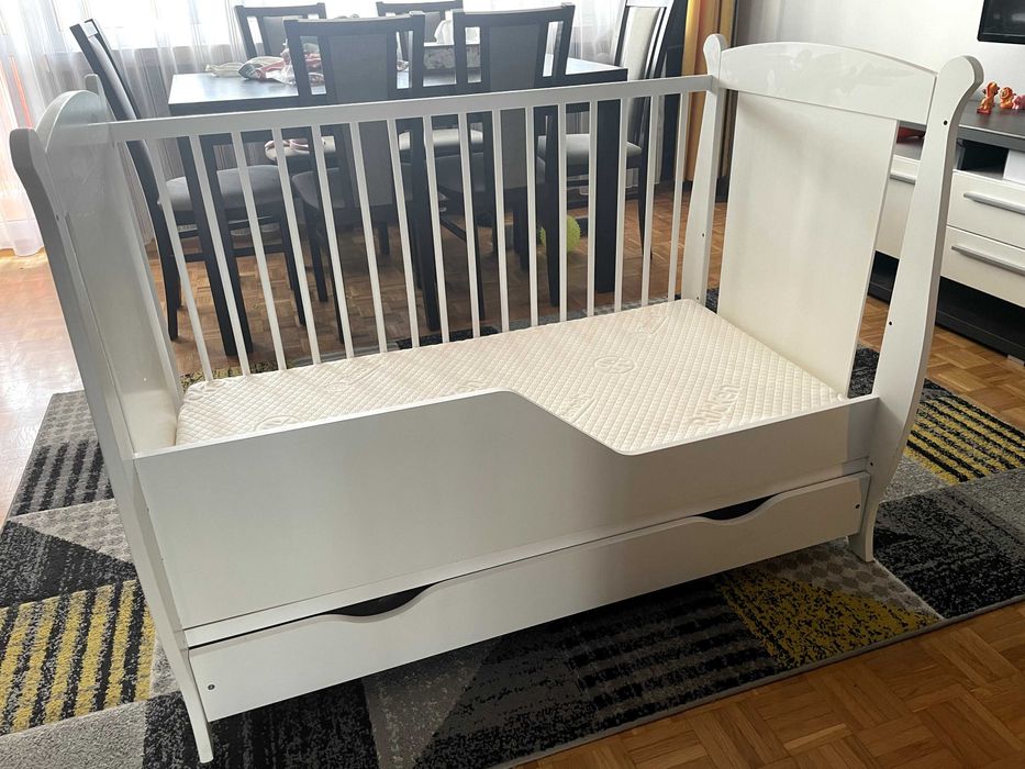 Łóżeczko 120×60 białe z szufladą + materac Rücken Tencel