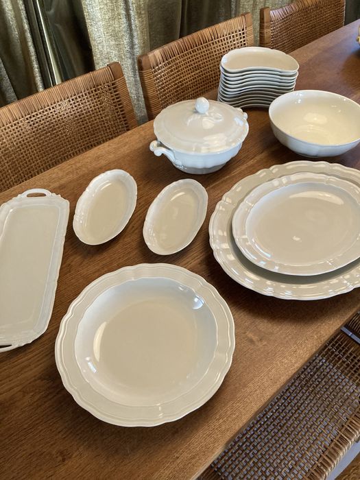Peças de jantar porcelana branco