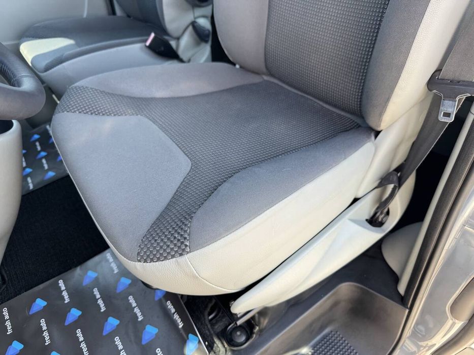 Opel Vivaro 2014 freshauto