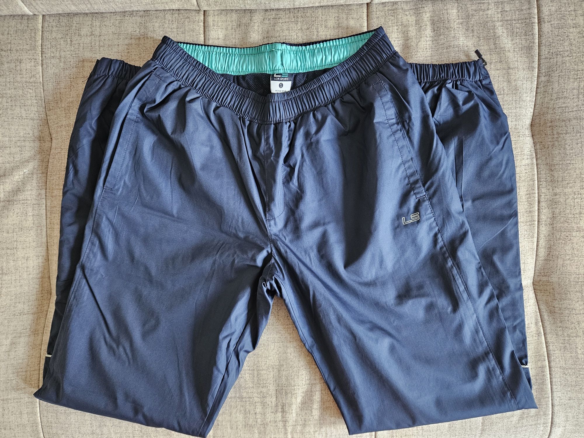 Продам спортивные мужские штаны, фирма  LC Waikiki, размер S