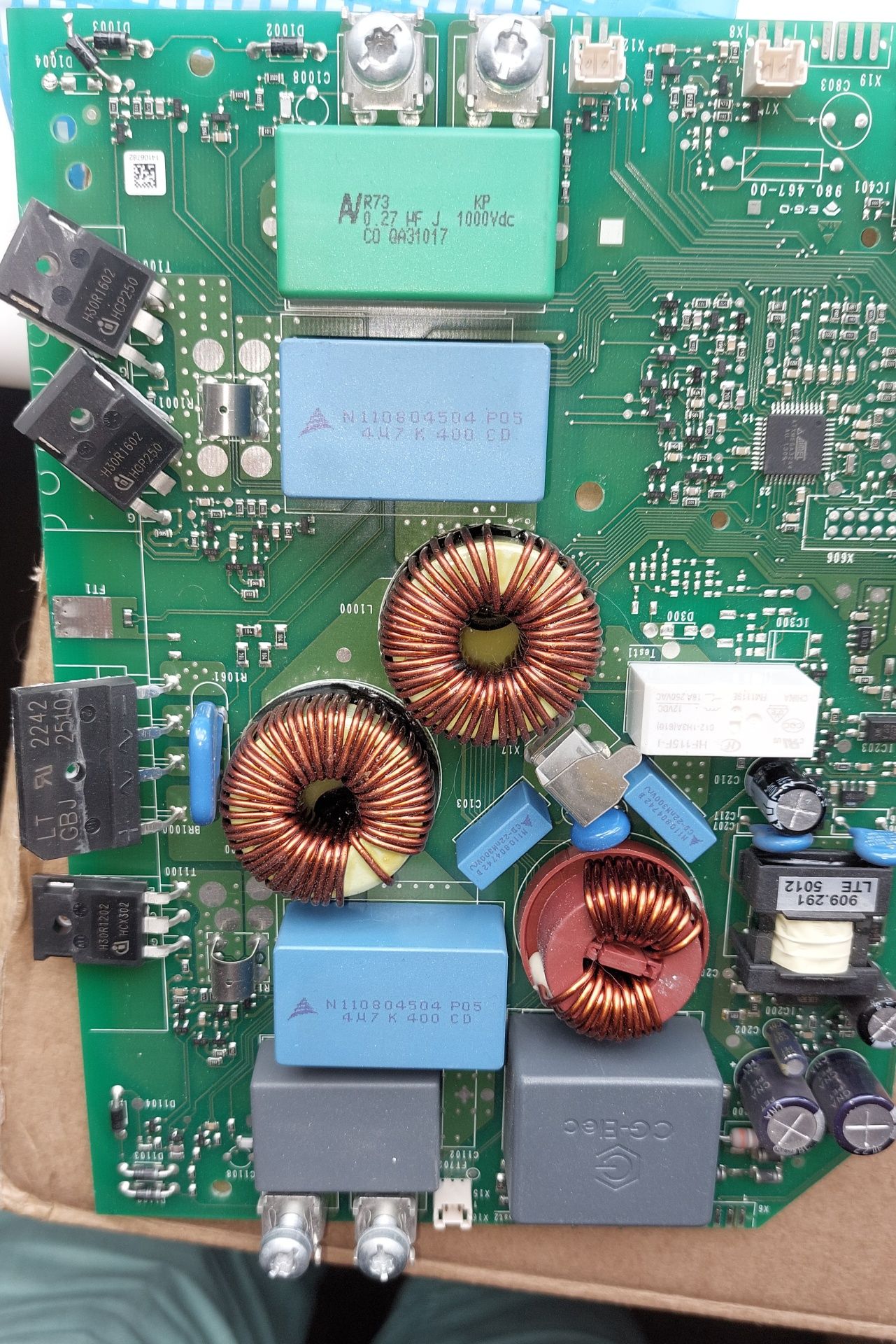 Części elektroniczne, tranzystor transformator, kondensator i inne