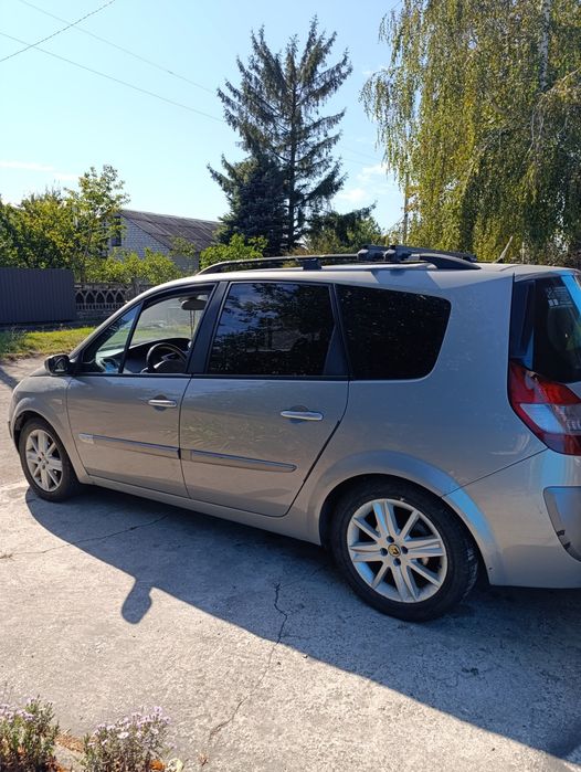 Продам Renault Megan grand scenic 2004