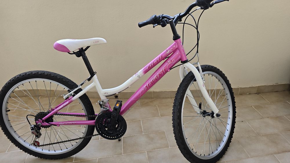 Bicicleta de menina