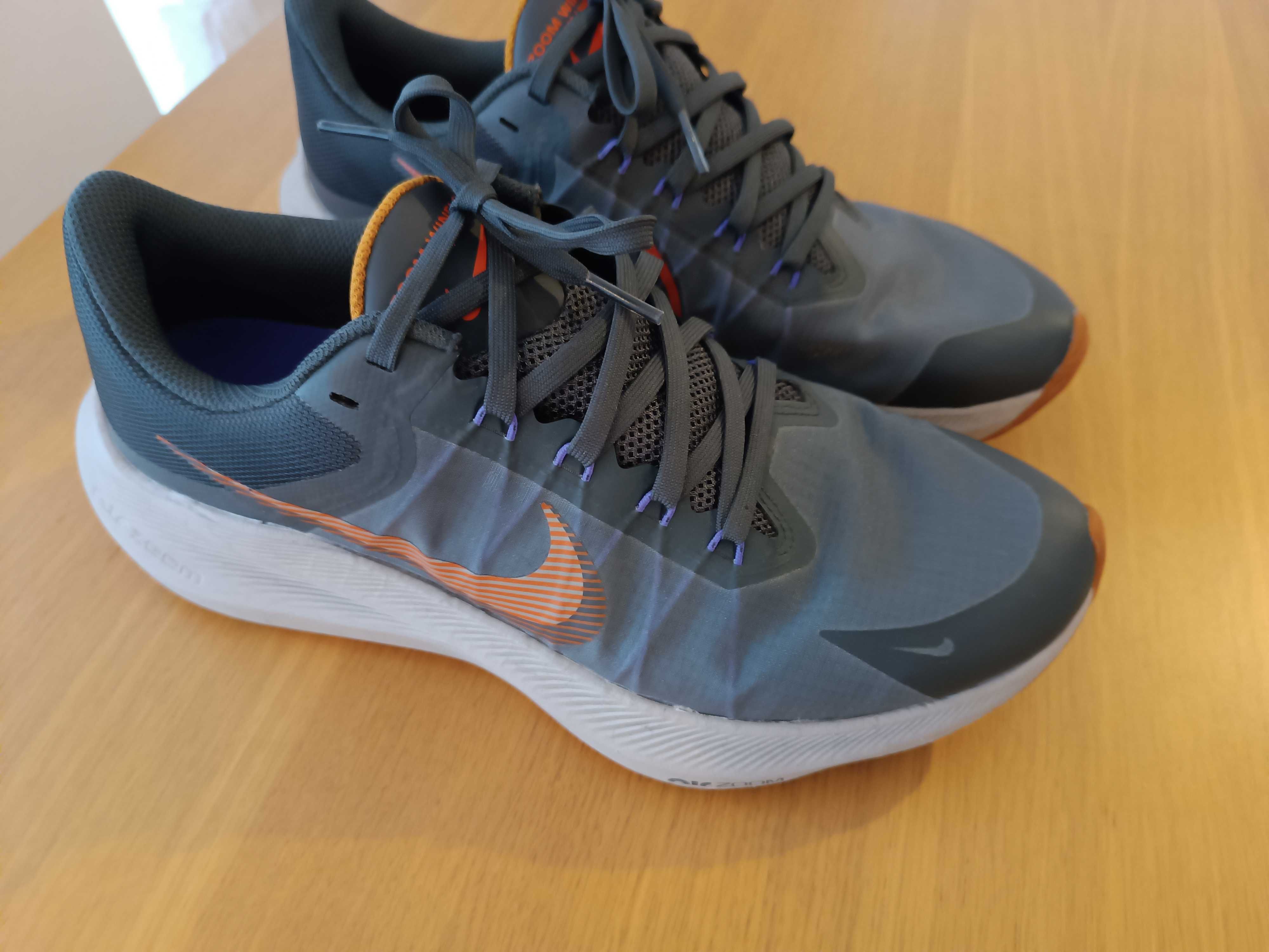 Nike Zoom Winflo 8 tamanho 42,5 para corrida